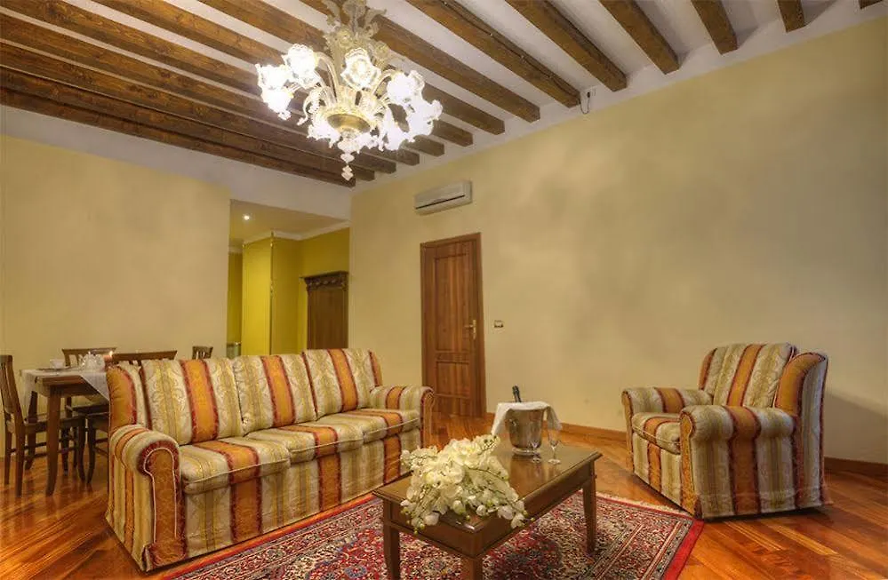 Ca Dell Arte Suite Venice 3*,